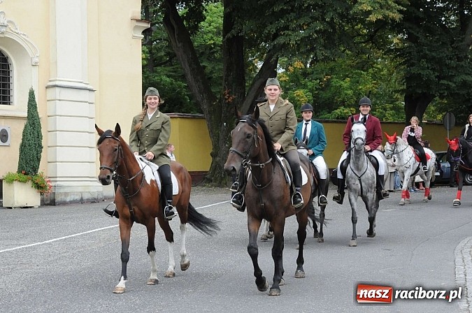 Zdjęcie w galerii na portalu naszraciborz.pl: W cztery godziny przeszli Szlakiem Husarii i Sobieskiego z Raciborza do Rud wiadomości z regionu