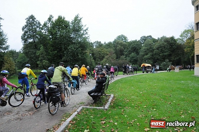 Zdjęcie w galerii na portalu naszraciborz.pl: W cztery godziny przeszli Szlakiem Husarii i Sobieskiego z Raciborza do Rud wiadomości z regionu