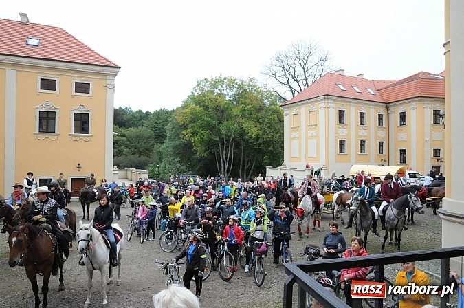 Zdjęcie w galerii na portalu naszraciborz.pl: W cztery godziny przeszli Szlakiem Husarii i Sobieskiego z Raciborza do Rud wiadomości z regionu