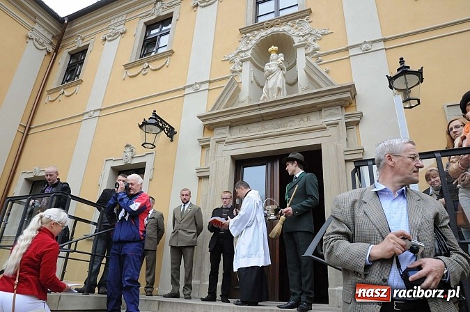Zdjęcie w galerii na portalu naszraciborz.pl: W cztery godziny przeszli Szlakiem Husarii i Sobieskiego z Raciborza do Rud wiadomości z regionu