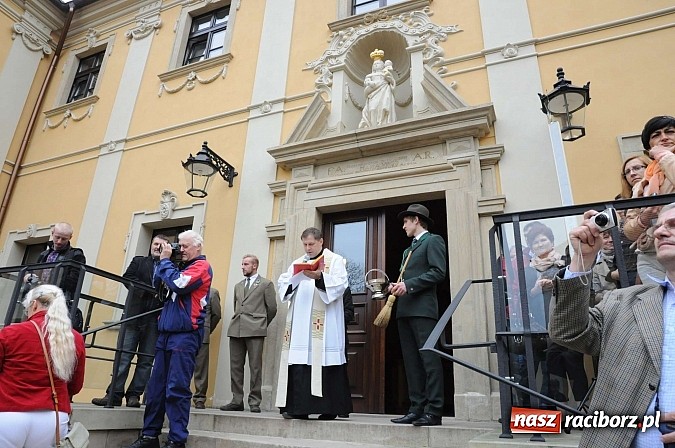 Zdjęcie w galerii na portalu naszraciborz.pl: W cztery godziny przeszli Szlakiem Husarii i Sobieskiego z Raciborza do Rud wiadomości z regionu