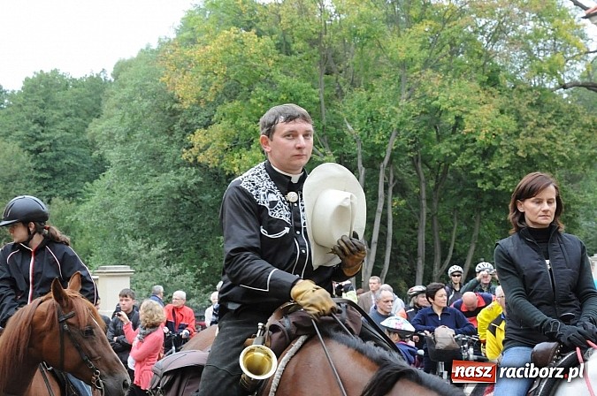 Zdjęcie w galerii na portalu naszraciborz.pl: W cztery godziny przeszli Szlakiem Husarii i Sobieskiego z Raciborza do Rud wiadomości z regionu