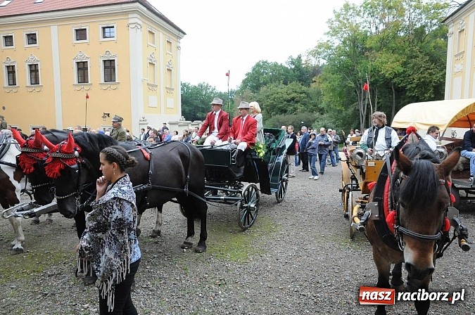 Zdjęcie w galerii na portalu naszraciborz.pl: W cztery godziny przeszli Szlakiem Husarii i Sobieskiego z Raciborza do Rud wiadomości z regionu