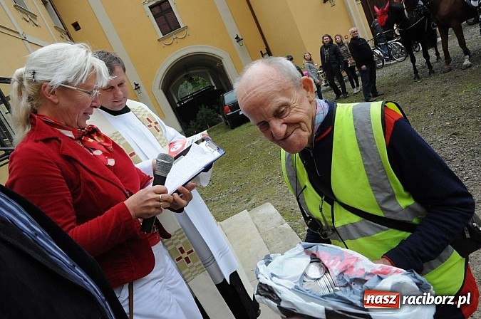Zdjęcie w galerii na portalu naszraciborz.pl: W cztery godziny przeszli Szlakiem Husarii i Sobieskiego z Raciborza do Rud wiadomości z regionu