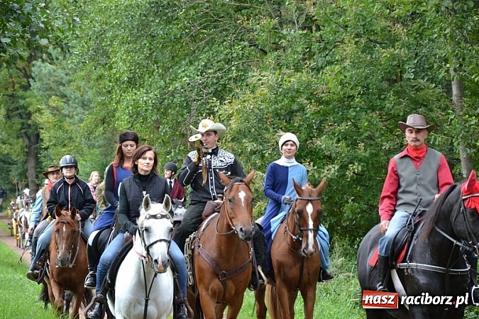 Zdjęcie w galerii na portalu naszraciborz.pl: W cztery godziny przeszli Szlakiem Husarii i Sobieskiego z Raciborza do Rud wiadomości z regionu