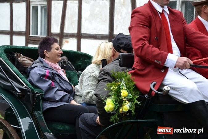 Zdjęcie w galerii na portalu naszraciborz.pl: W cztery godziny przeszli Szlakiem Husarii i Sobieskiego z Raciborza do Rud wiadomości z regionu