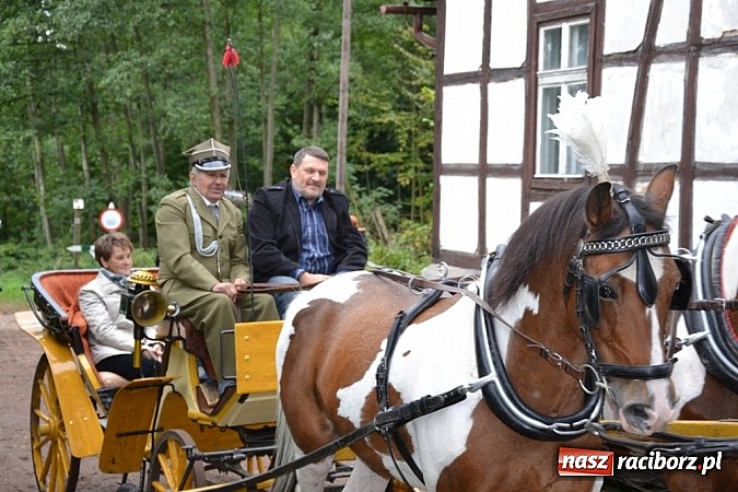 Zdjęcie w galerii na portalu naszraciborz.pl: W cztery godziny przeszli Szlakiem Husarii i Sobieskiego z Raciborza do Rud wiadomości z regionu
