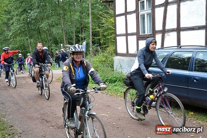 Zdjęcie w galerii na portalu naszraciborz.pl: W cztery godziny przeszli Szlakiem Husarii i Sobieskiego z Raciborza do Rud wiadomości z regionu