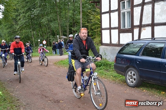 Zdjęcie w galerii na portalu naszraciborz.pl: W cztery godziny przeszli Szlakiem Husarii i Sobieskiego z Raciborza do Rud wiadomości z regionu