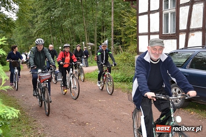 Zdjęcie w galerii na portalu naszraciborz.pl: W cztery godziny przeszli Szlakiem Husarii i Sobieskiego z Raciborza do Rud wiadomości z regionu