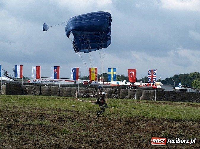 Zdjęcie w galerii na portalu naszraciborz.pl: Dni NATO w Ostrawie. Dwa dni efektownych wojskowych pokazów wiadomości z regionu