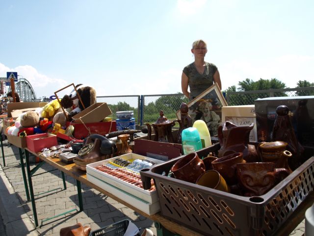 Zdjęcie w galerii na portalu naszraciborz.pl: Ponad setka stoisk w Chałupkach wiadomości z regionu