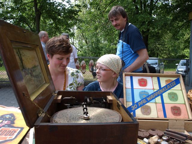 Zdjęcie w galerii na portalu naszraciborz.pl: Ponad setka stoisk w Chałupkach wiadomości z regionu