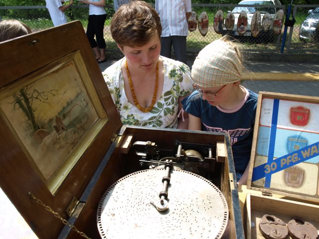 Zdjęcie w galerii na portalu naszraciborz.pl: Ponad setka stoisk w Chałupkach wiadomości z regionu