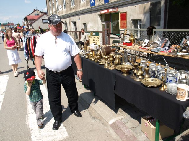 Zdjęcie w galerii na portalu naszraciborz.pl: Ponad setka stoisk w Chałupkach wiadomości z regionu