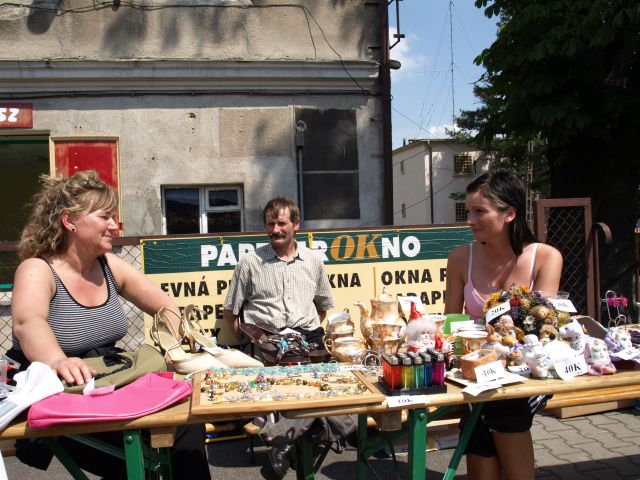 Zdjęcie w galerii na portalu naszraciborz.pl: Ponad setka stoisk w Chałupkach wiadomości z regionu