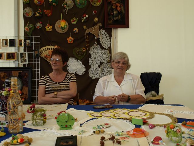 Zdjęcie w galerii na portalu naszraciborz.pl: Ponad setka stoisk w Chałupkach wiadomości z regionu