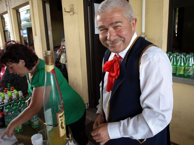 Zdjęcie w galerii na portalu naszraciborz.pl: Ponad setka stoisk w Chałupkach wiadomości z regionu