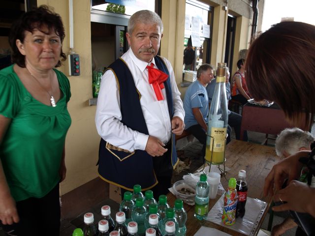 Zdjęcie w galerii na portalu naszraciborz.pl: Ponad setka stoisk w Chałupkach wiadomości z regionu