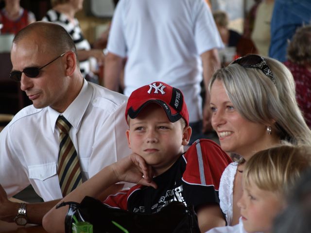 Zdjęcie w galerii na portalu naszraciborz.pl: Ponad setka stoisk w Chałupkach wiadomości z regionu