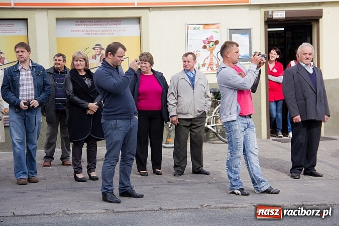 Zdjęcie w galerii na portalu naszraciborz.pl: Pietrowiczanie zamknęli dziś sezon dożynkowy wiadomości z regionu