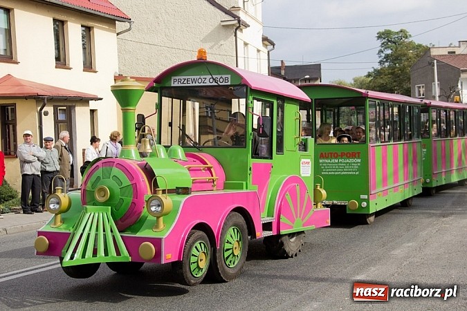 Zdjęcie w galerii na portalu naszraciborz.pl: Pietrowiczanie zamknęli dziś sezon dożynkowy wiadomości z regionu