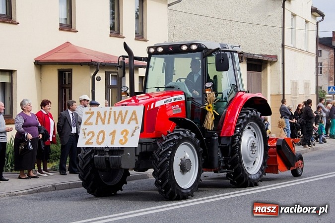 Zdjęcie w galerii na portalu naszraciborz.pl: Pietrowiczanie zamknęli dziś sezon dożynkowy wiadomości z regionu