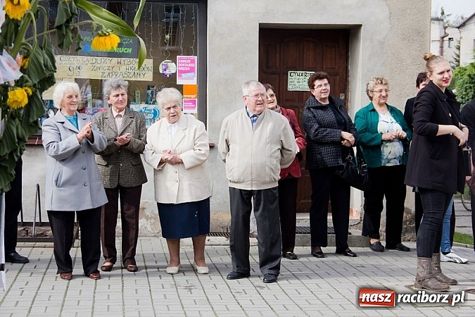 Zdjęcie w galerii na portalu naszraciborz.pl: Pietrowiczanie zamknęli dziś sezon dożynkowy wiadomości z regionu