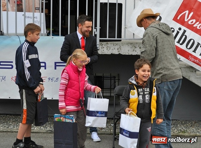 Zdjęcie w galerii na portalu naszraciborz.pl: W Kuźni rozegrano mistrzostwa gry w kapsle wiadomości z regionu