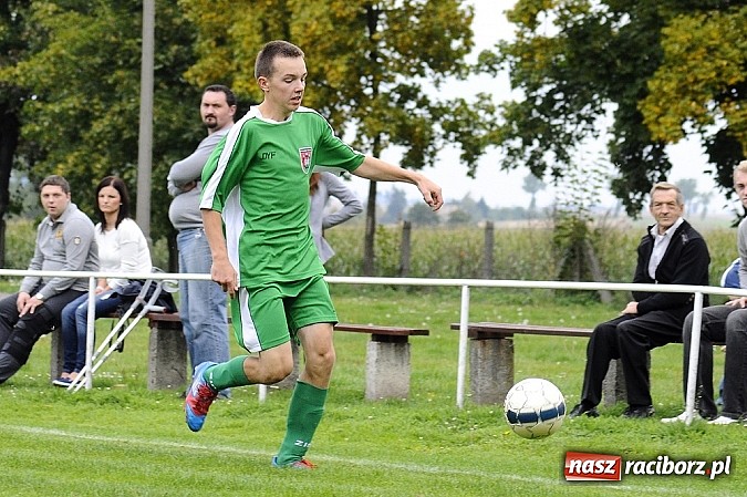 Zdjęcie w galerii na portalu naszraciborz.pl: Juniorzy z Pietrowic ciągle niepokonani wiadomości z regionu