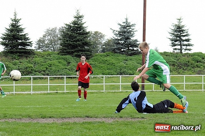 Zdjęcie w galerii na portalu naszraciborz.pl: Juniorzy z Pietrowic ciągle niepokonani wiadomości z regionu