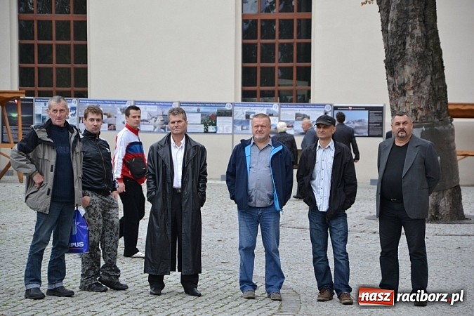 Zdjęcie w galerii na portalu naszraciborz.pl: Hity światowej muzyki zabrzmiały na zamku wiadomości z regionu