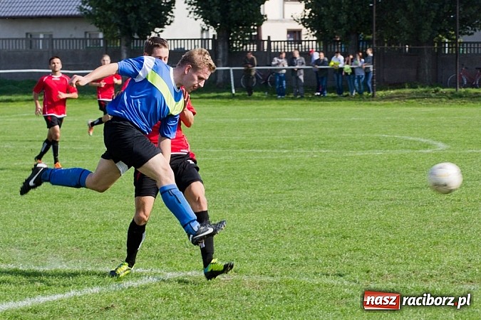 Zdjęcie w galerii na portalu naszraciborz.pl: Fatalna passa Studziennej trwa. Naprzód Zawada górą wiadomości z regionu
