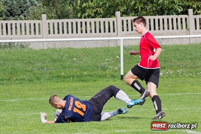 Zdjęcie w galerii na portalu naszraciborz.pl: Fatalna passa Studziennej trwa. Naprzód Zawada górą wiadomości z regionu