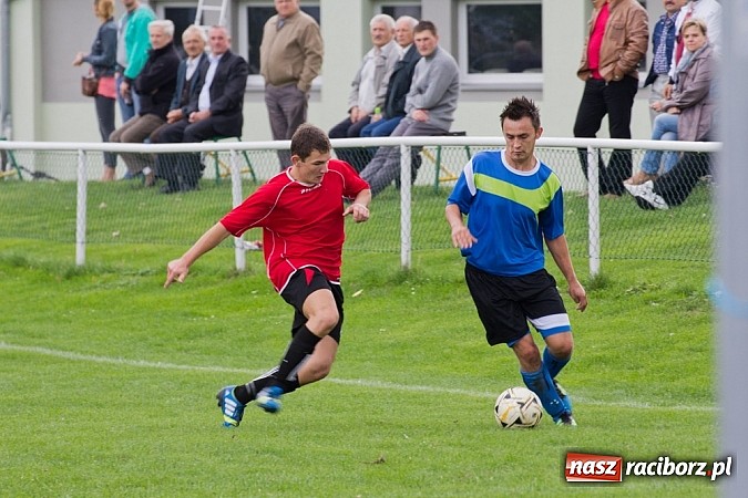 Zdjęcie w galerii na portalu naszraciborz.pl: Fatalna passa Studziennej trwa. Naprzód Zawada górą wiadomości z regionu