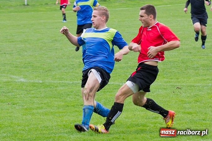 Zdjęcie w galerii na portalu naszraciborz.pl: Fatalna passa Studziennej trwa. Naprzód Zawada górą wiadomości z regionu