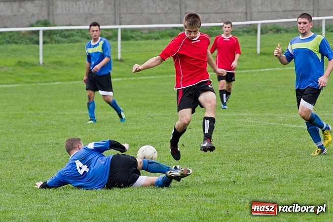 Zdjęcie w galerii na portalu naszraciborz.pl: Fatalna passa Studziennej trwa. Naprzód Zawada górą wiadomości z regionu