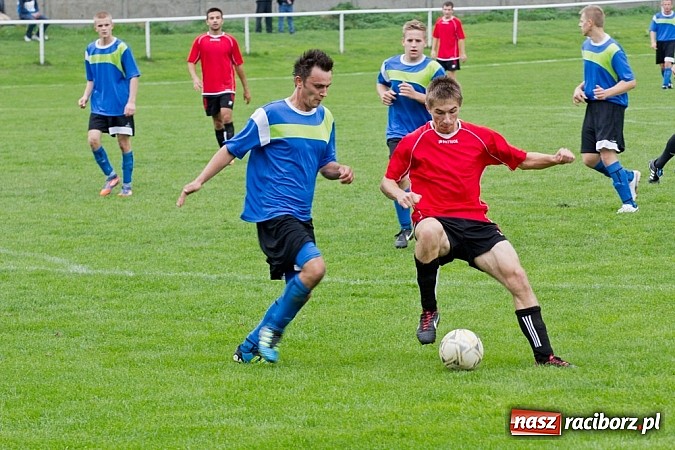Zdjęcie w galerii na portalu naszraciborz.pl: Fatalna passa Studziennej trwa. Naprzód Zawada górą wiadomości z regionu