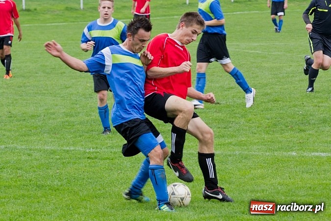 Zdjęcie w galerii na portalu naszraciborz.pl: Fatalna passa Studziennej trwa. Naprzód Zawada górą wiadomości z regionu