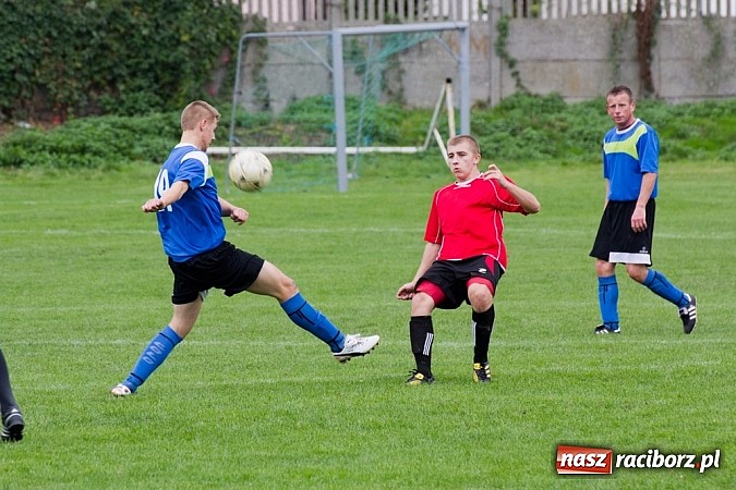 Zdjęcie w galerii na portalu naszraciborz.pl: Fatalna passa Studziennej trwa. Naprzód Zawada górą wiadomości z regionu