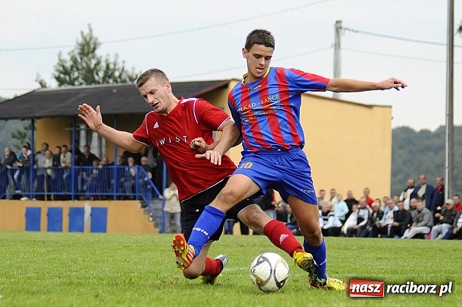 Zdjęcie w galerii na portalu naszraciborz.pl: Zameczek spłonął w kobylskim Płomieniu wiadomości z regionu