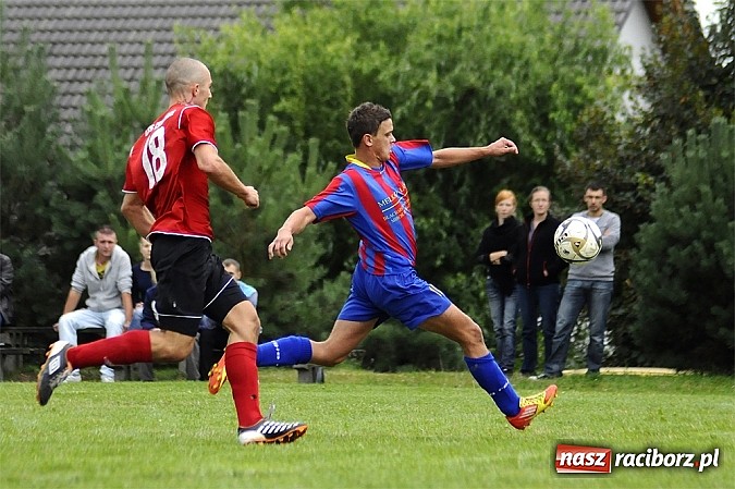 Zdjęcie w galerii na portalu naszraciborz.pl: Zameczek spłonął w kobylskim Płomieniu wiadomości z regionu