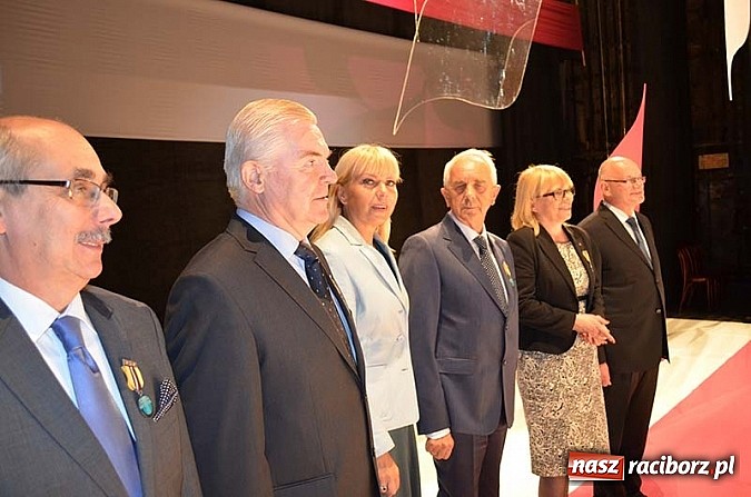 Zdjęcie w galerii na portalu naszraciborz.pl: Prezes Funduszu odznaczona za zasługi dla energetyki wiadomości z regionu