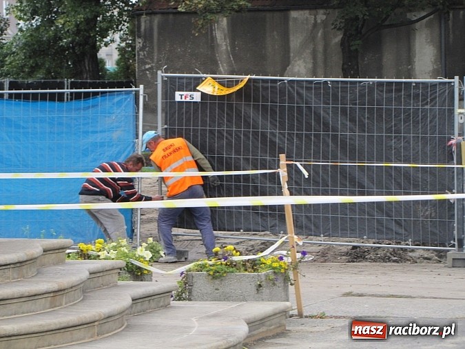 Zdjęcie w galerii na portalu naszraciborz.pl: Skwer księdza Pieczki zyska nowy blask wiadomości z regionu