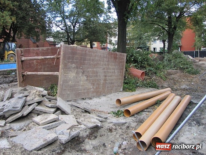 Zdjęcie w galerii na portalu naszraciborz.pl: Skwer księdza Pieczki zyska nowy blask wiadomości z regionu