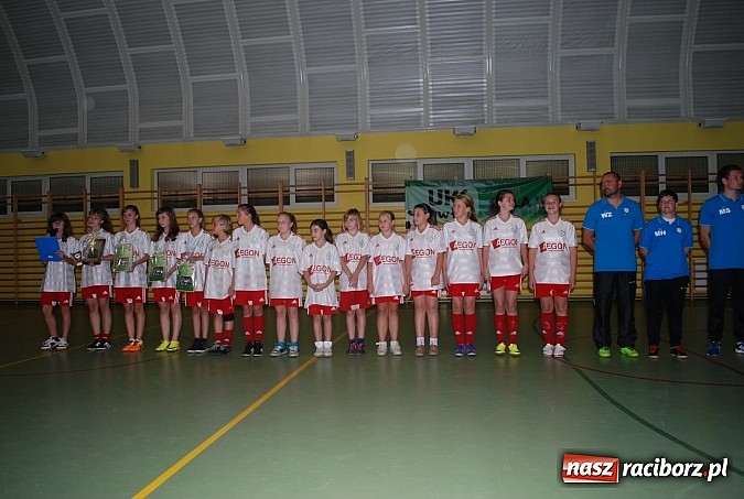 Zdjęcie w galerii na portalu naszraciborz.pl: Nocny turniej na zakończenie Piłkarskich Szkółek Nivea w Pawłowie wiadomości z regionu