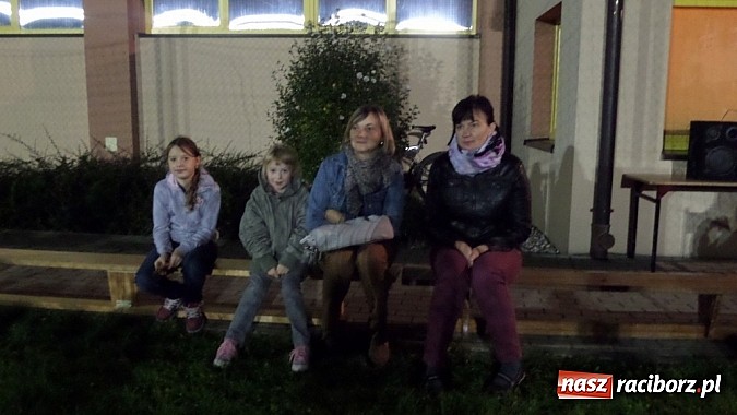 Zdjęcie w galerii na portalu naszraciborz.pl: Nocny turniej na zakończenie Piłkarskich Szkółek Nivea w Pawłowie wiadomości z regionu