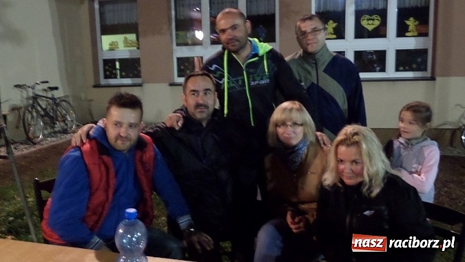 Zdjęcie w galerii na portalu naszraciborz.pl: Nocny turniej na zakończenie Piłkarskich Szkółek Nivea w Pawłowie wiadomości z regionu
