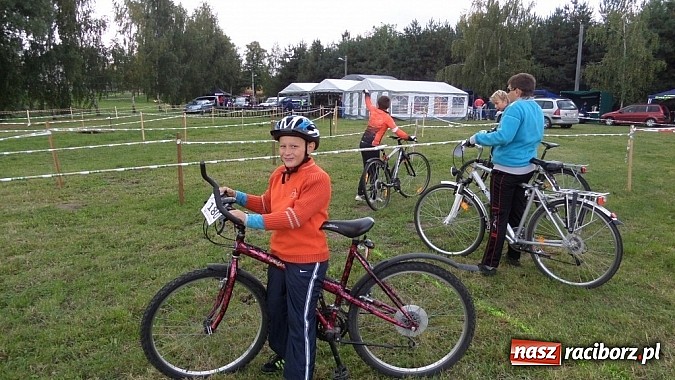 Zdjęcie w galerii na portalu naszraciborz.pl: Rowerzyści z Pawłowa bez granic wiadomości z regionu