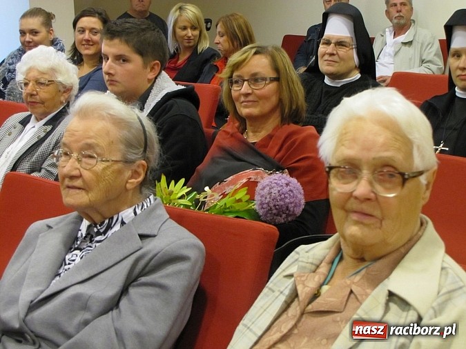 Zdjęcie w galerii na portalu naszraciborz.pl: Złota Jesień na Zamku świętuje 30. urodziny wiadomości z regionu